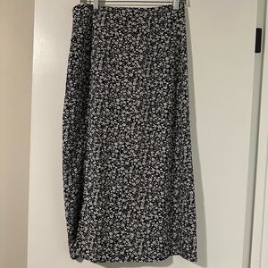 Size M Floral Black and White Maxi Skirt